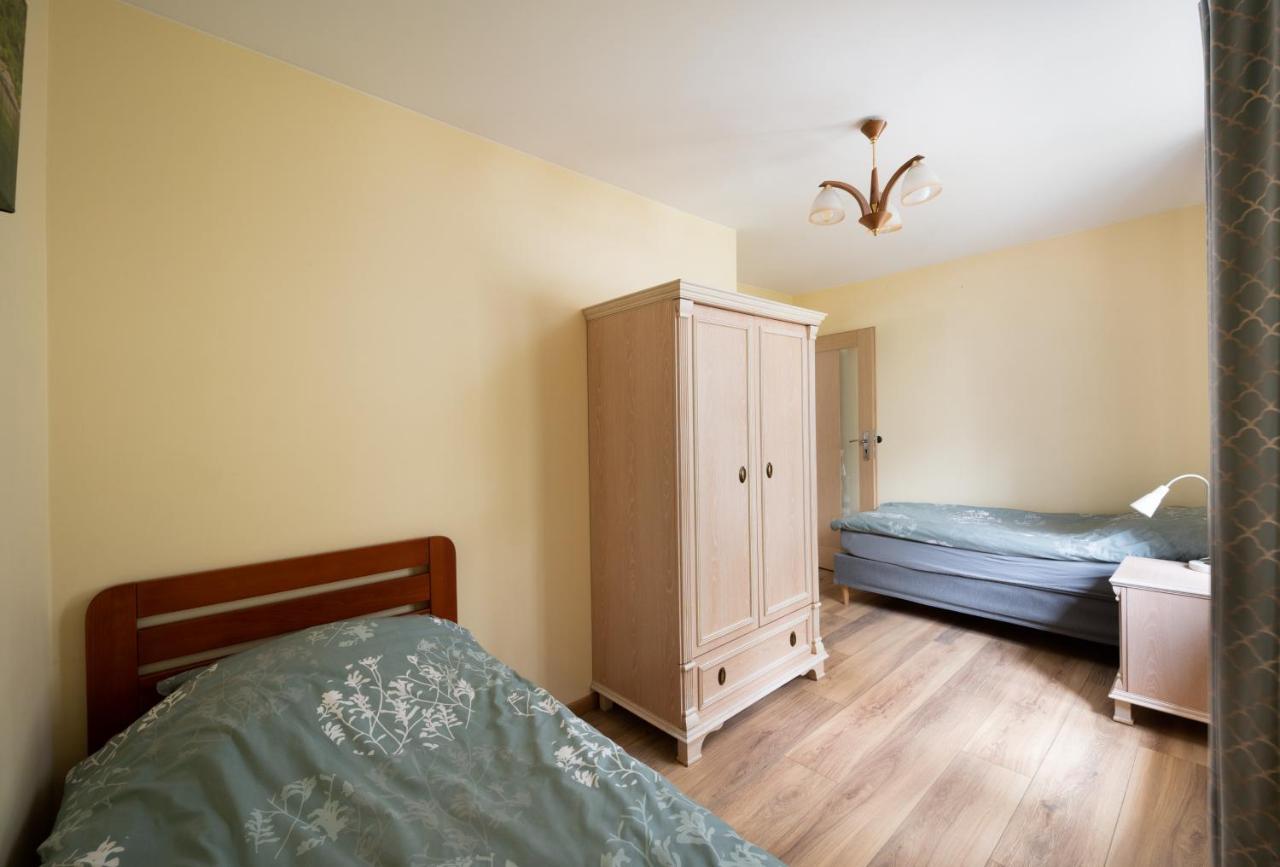 Apartament Albatros 75m z ogródkiem Apartamento Varsóvia Exterior foto